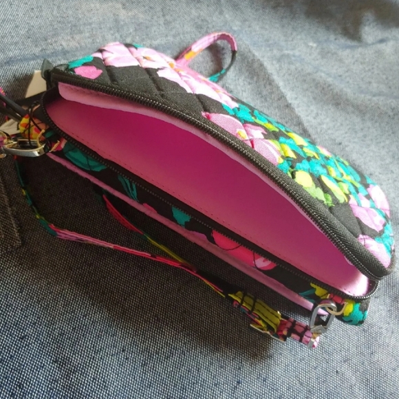 Vera Bradley wallet crossbody/wristlet - Picture 11 of 12
